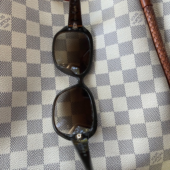 Louis Vuitton brown sunglasses - Picture 7 of 11